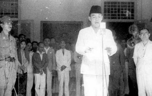 teks proklamasi kemerdekaan indonesia